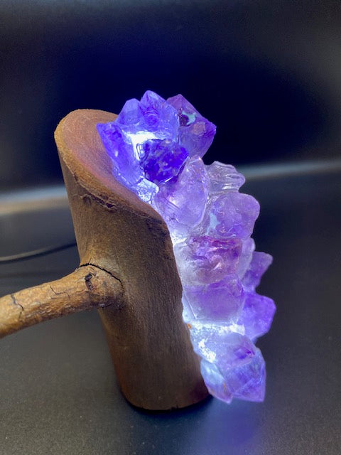 Rohe Schätze Amethyst LED Lampe mit USB