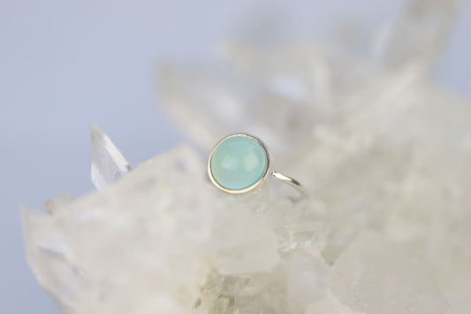 Ring mit polierten Aqua Chalcedon Silber 925